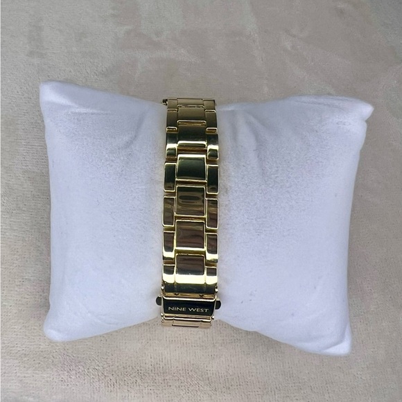 Nine West | Women's Crystal Accented Bracelet Watch - Picture 7 of 8